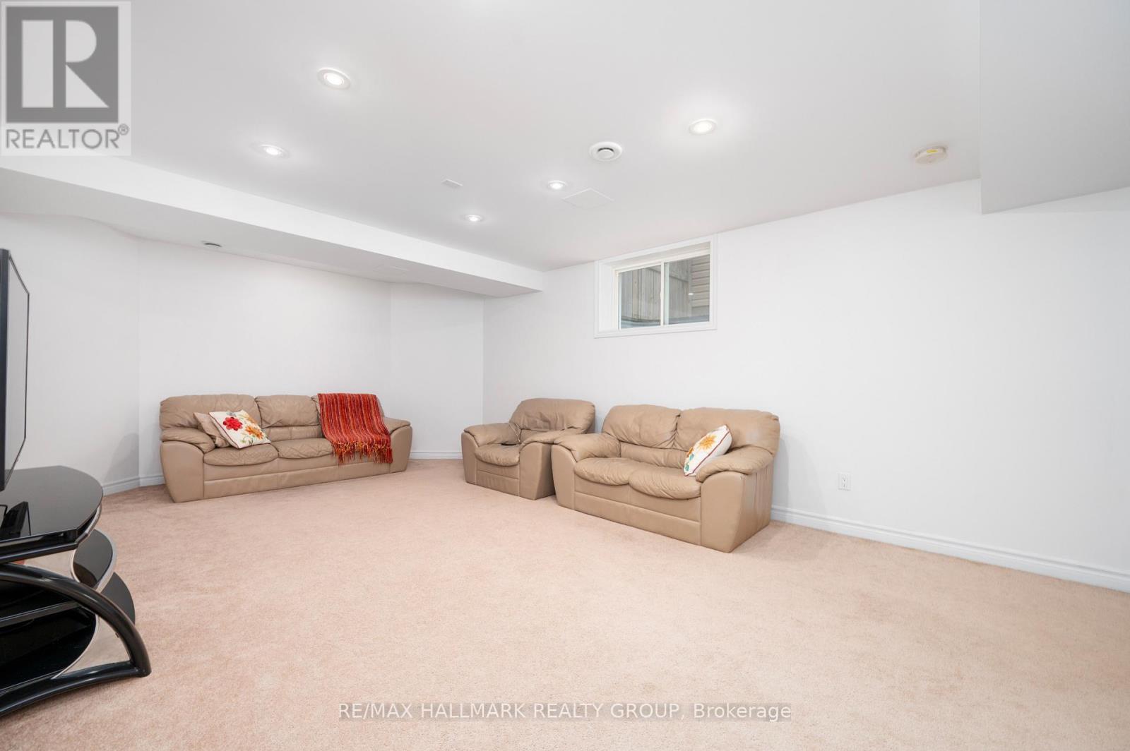 203 Black Sage Crescent