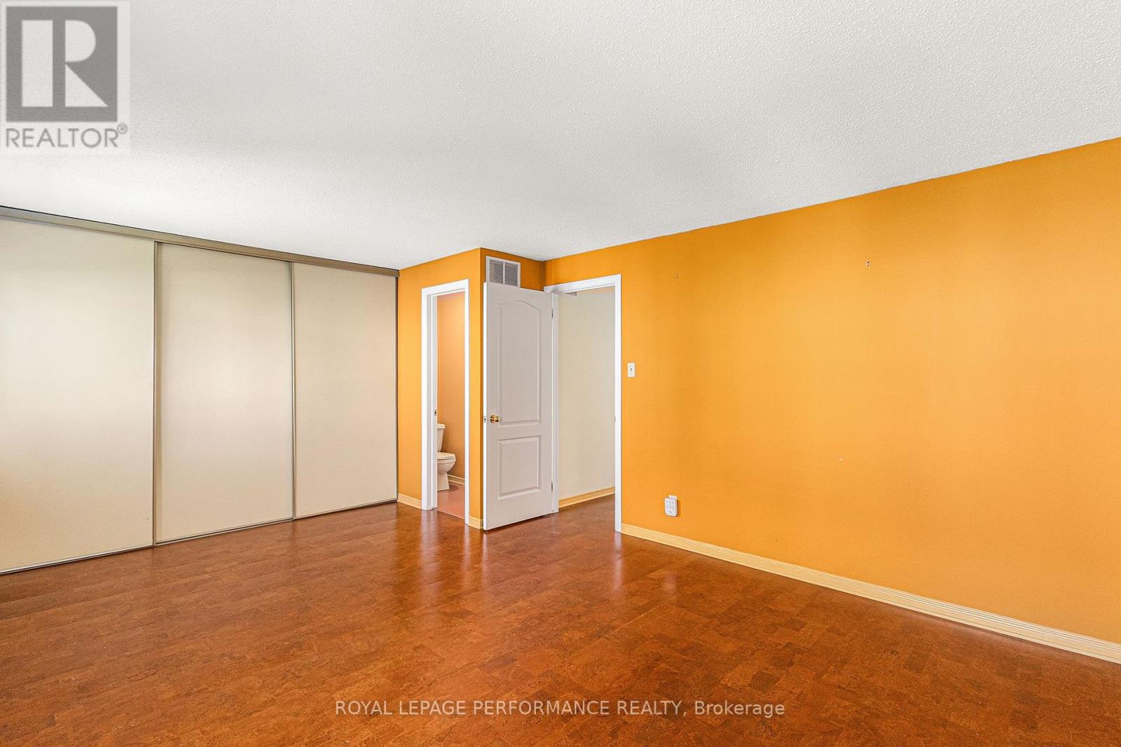 2015 Summerfields Crescent