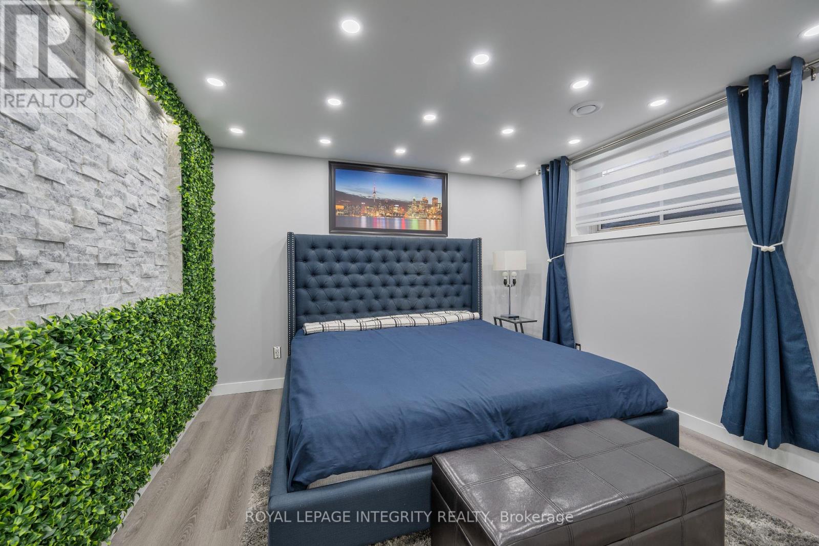 232 Condado Crescent