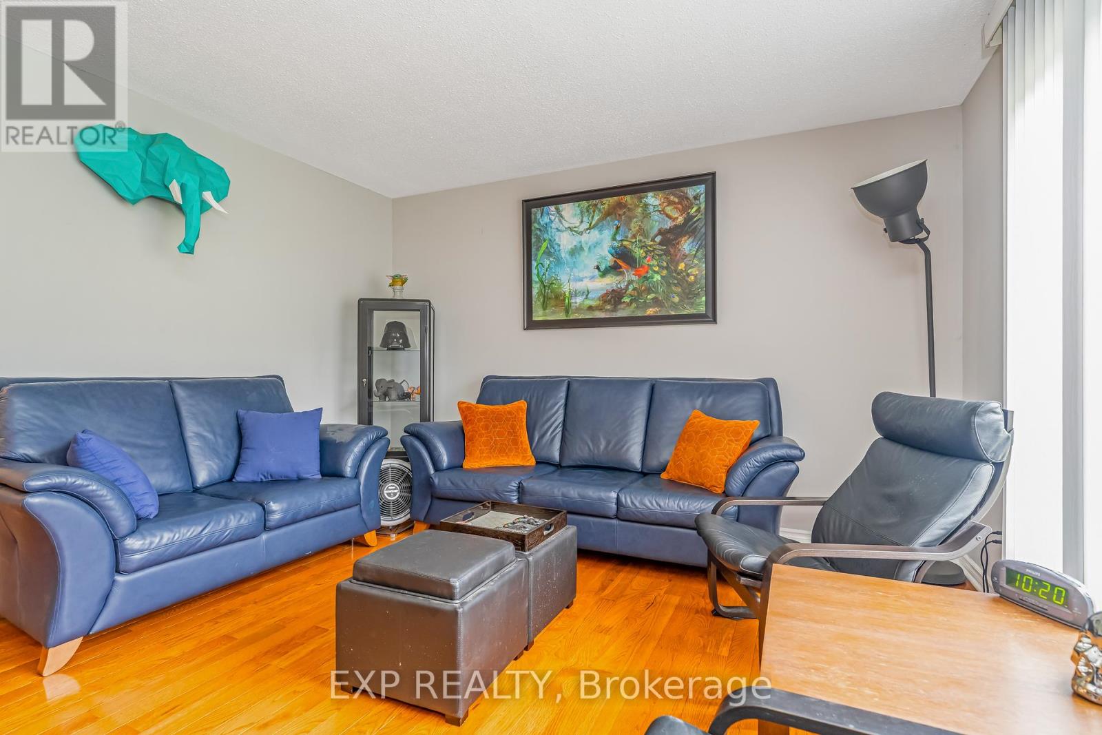 12 - 2610 Draper Avenue