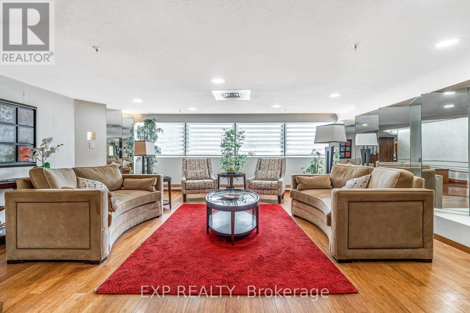 1301 - 415 Greenview Avenue