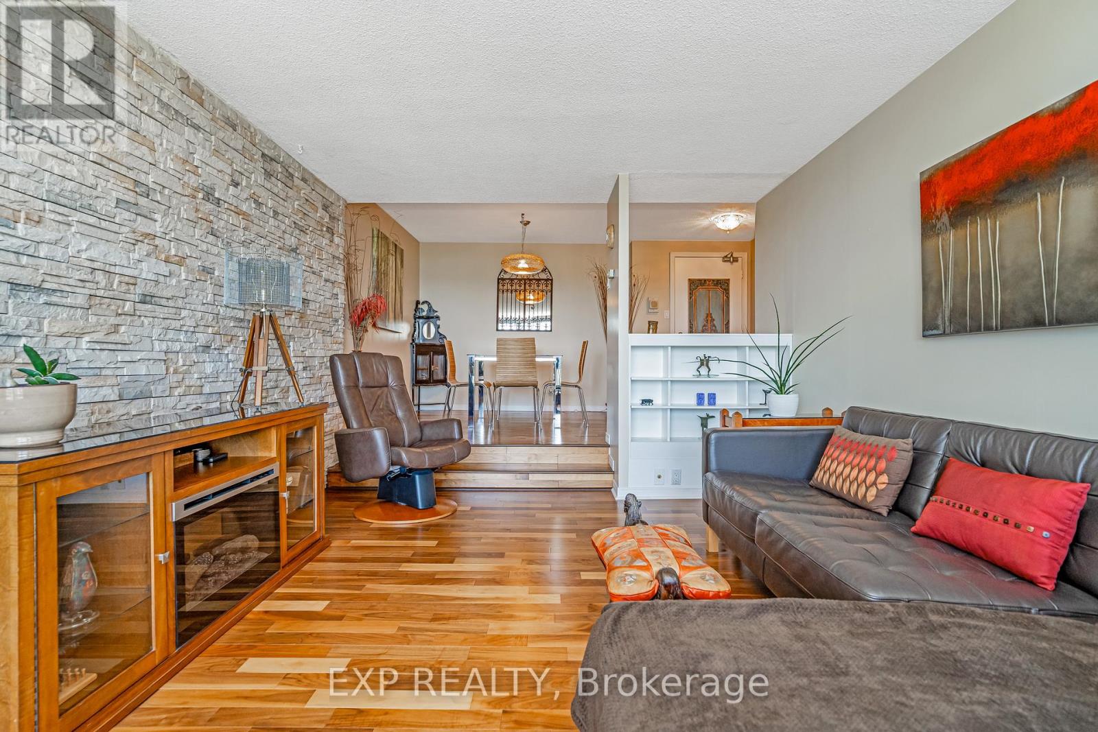 1301 - 415 Greenview Avenue
