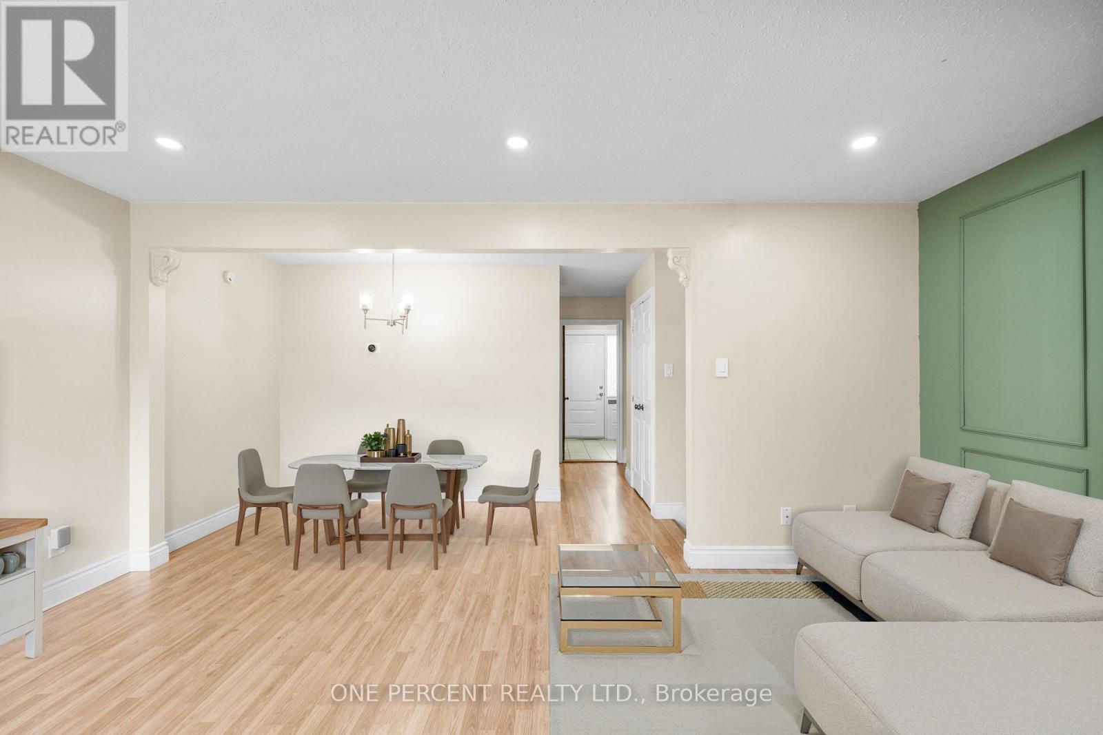 122 Mcclintock Way