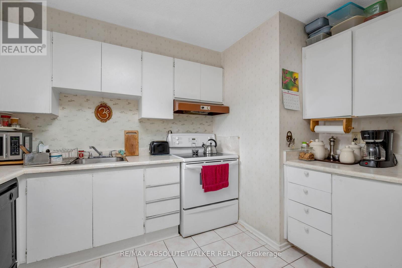 Ph6 - 1380 Prince Of Wales Drive