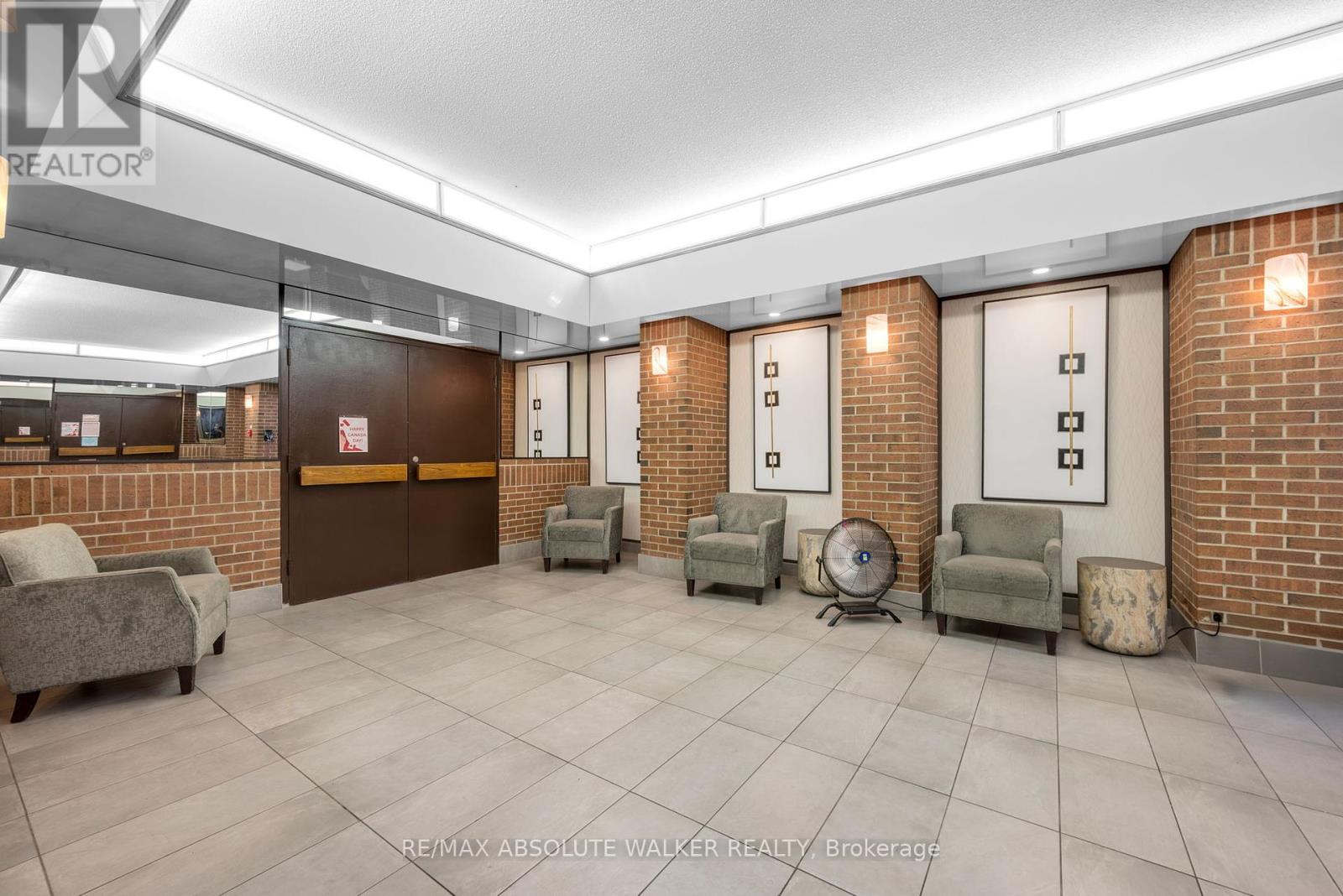 Ph6 - 1380 Prince Of Wales Drive