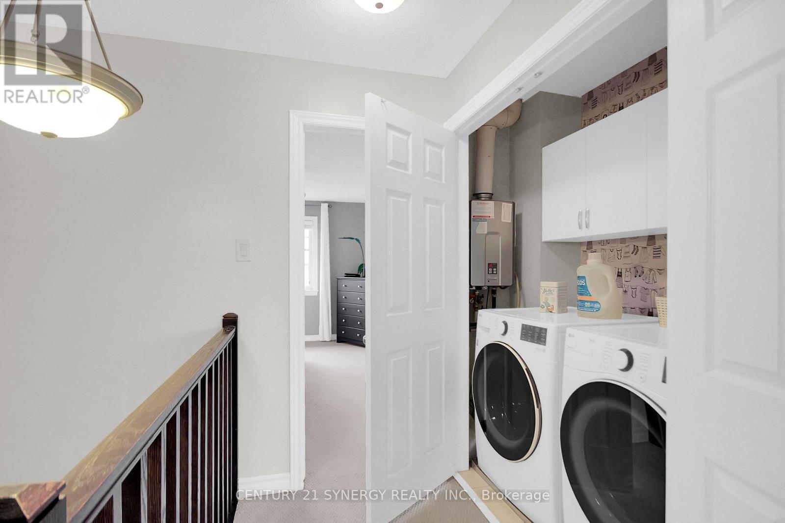251 Mojave Crescent