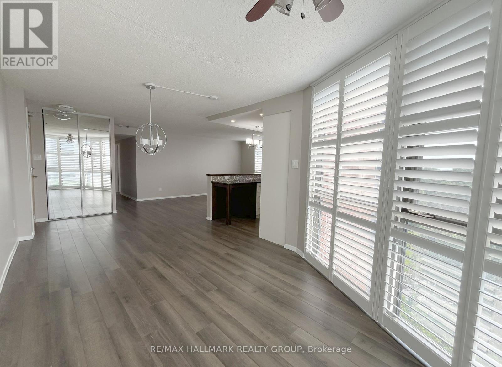 1210 - 2871 Richmond Road
