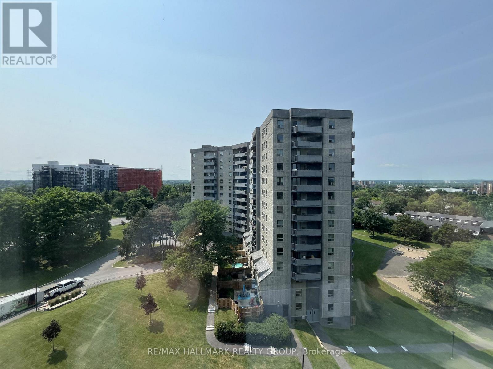 1210 - 2871 Richmond Road