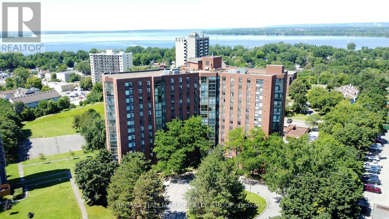 1210 - 2871 Richmond Road