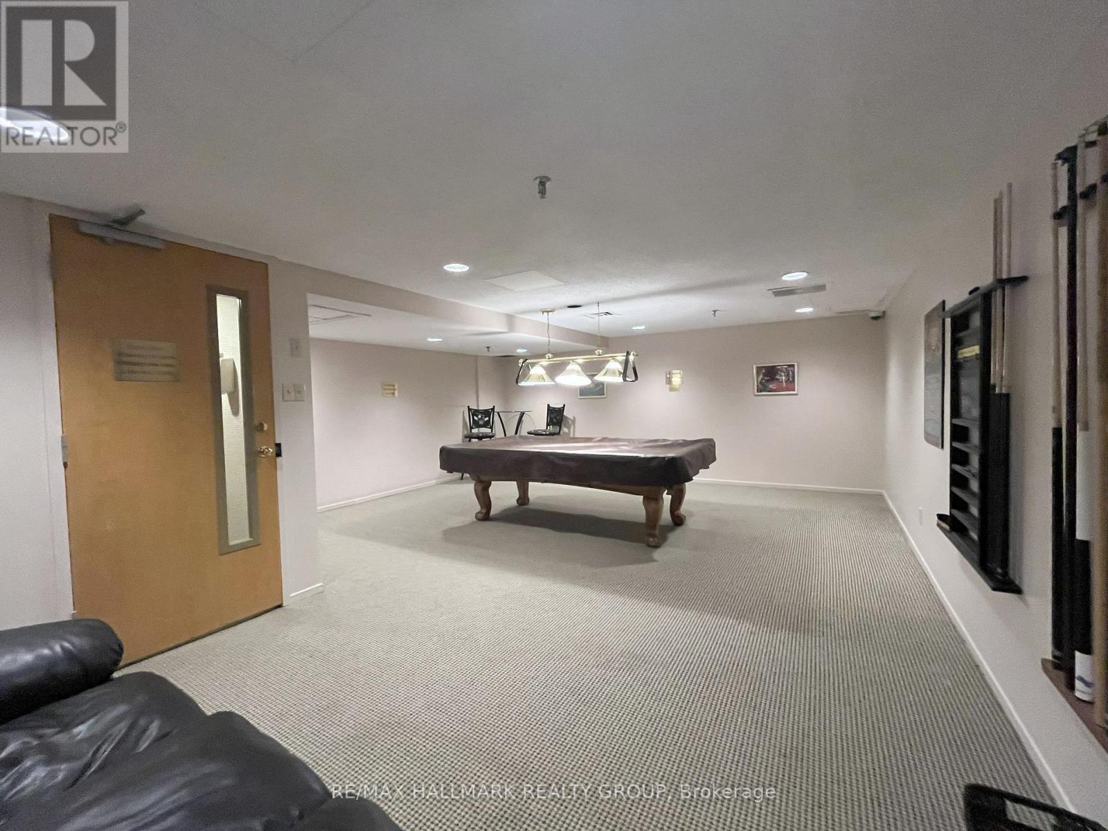 1210 - 2871 Richmond Road