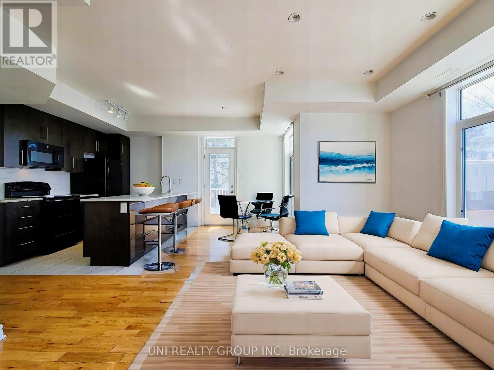 298c Everest Private