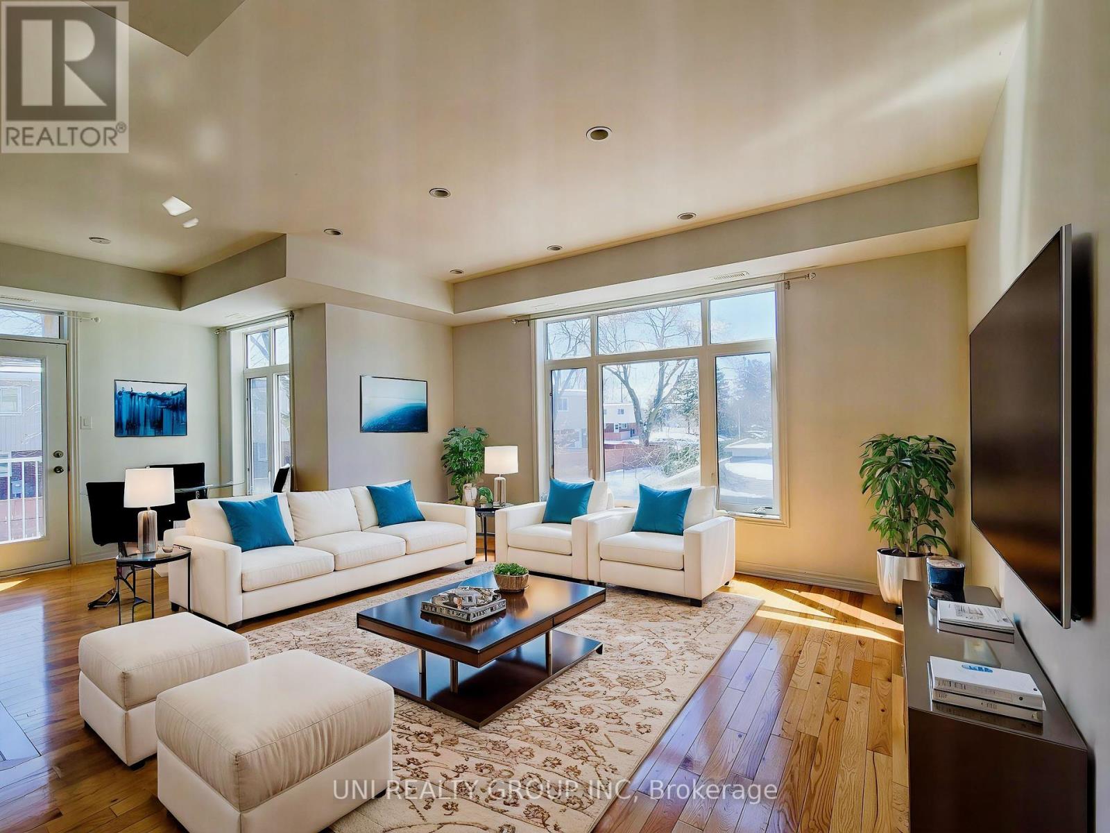 298c Everest Private