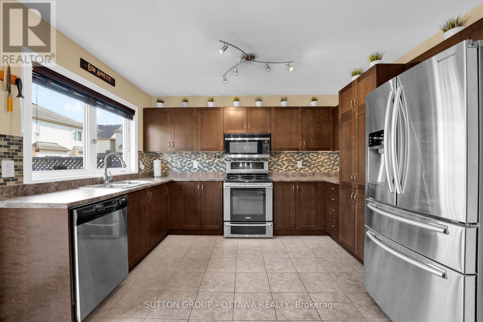 3596 Cambrian Road