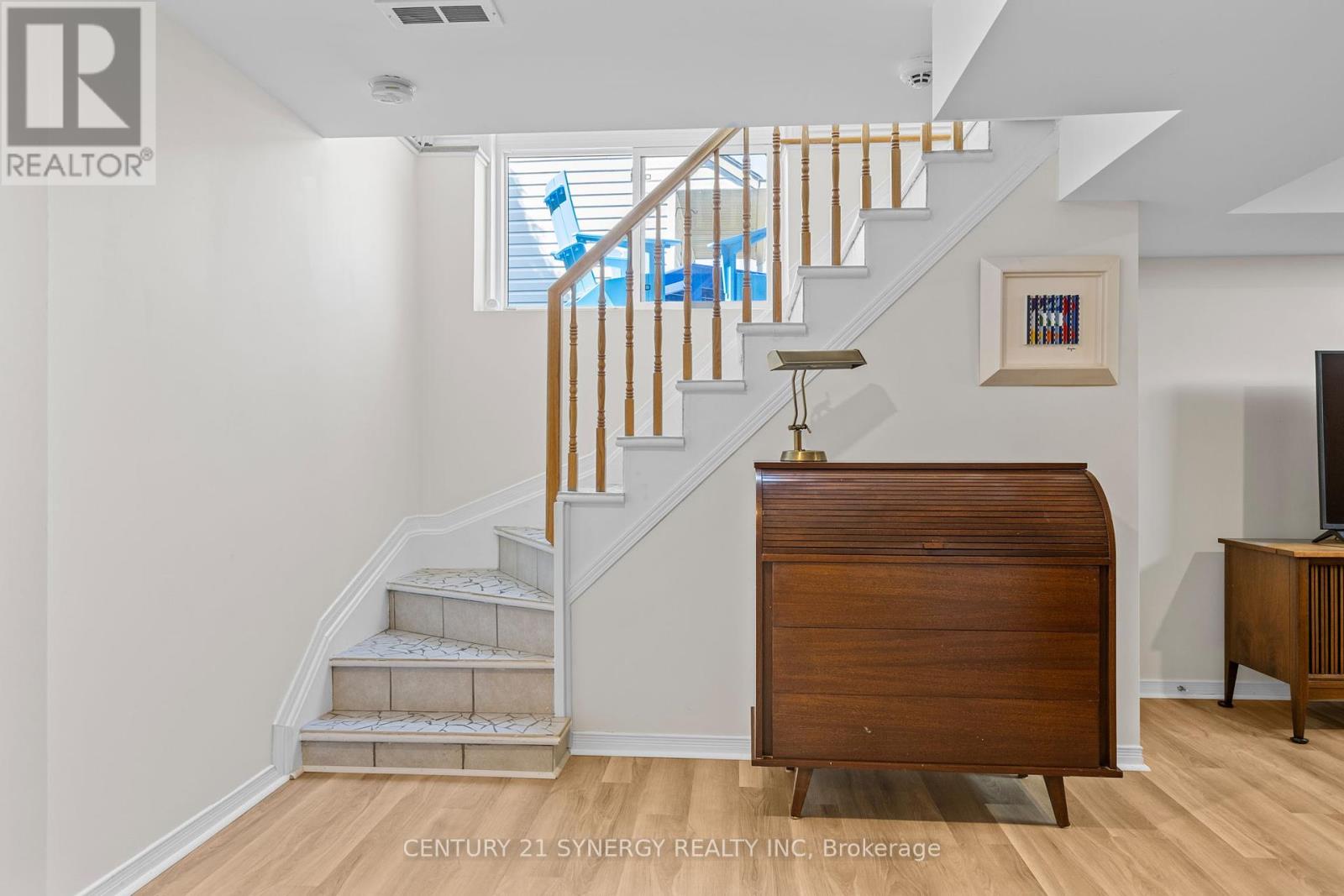 1525 Senateurs Way