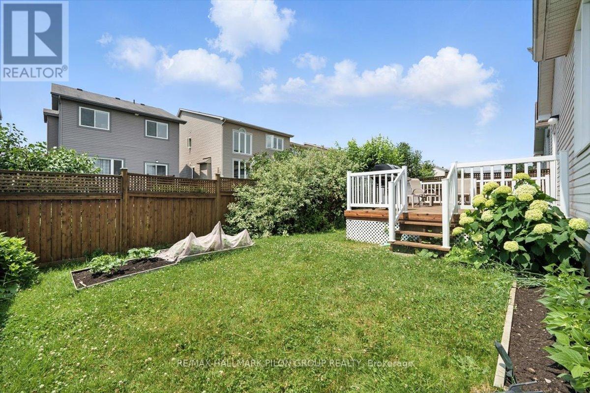 128 Topaze Crescent