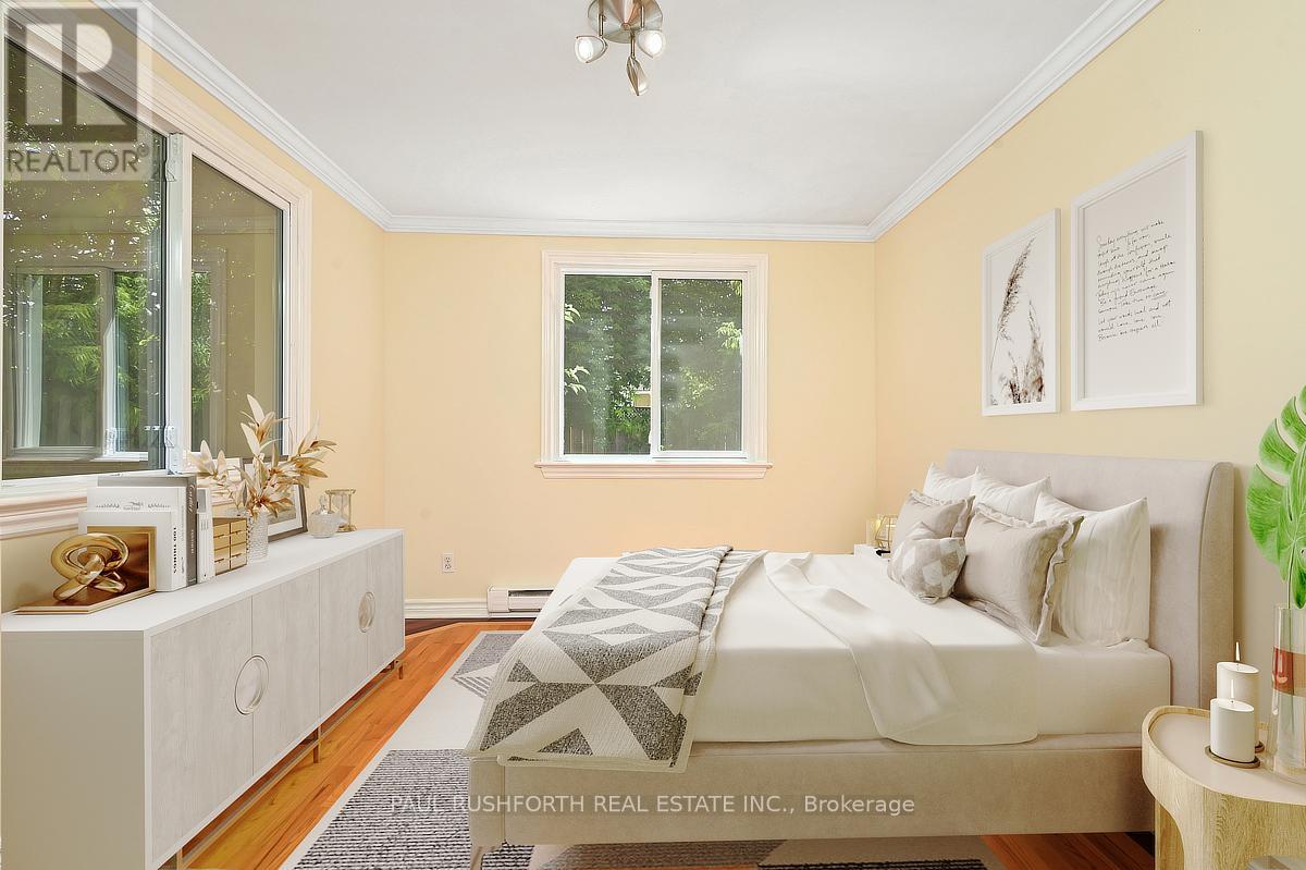 978 Admiral Avenue