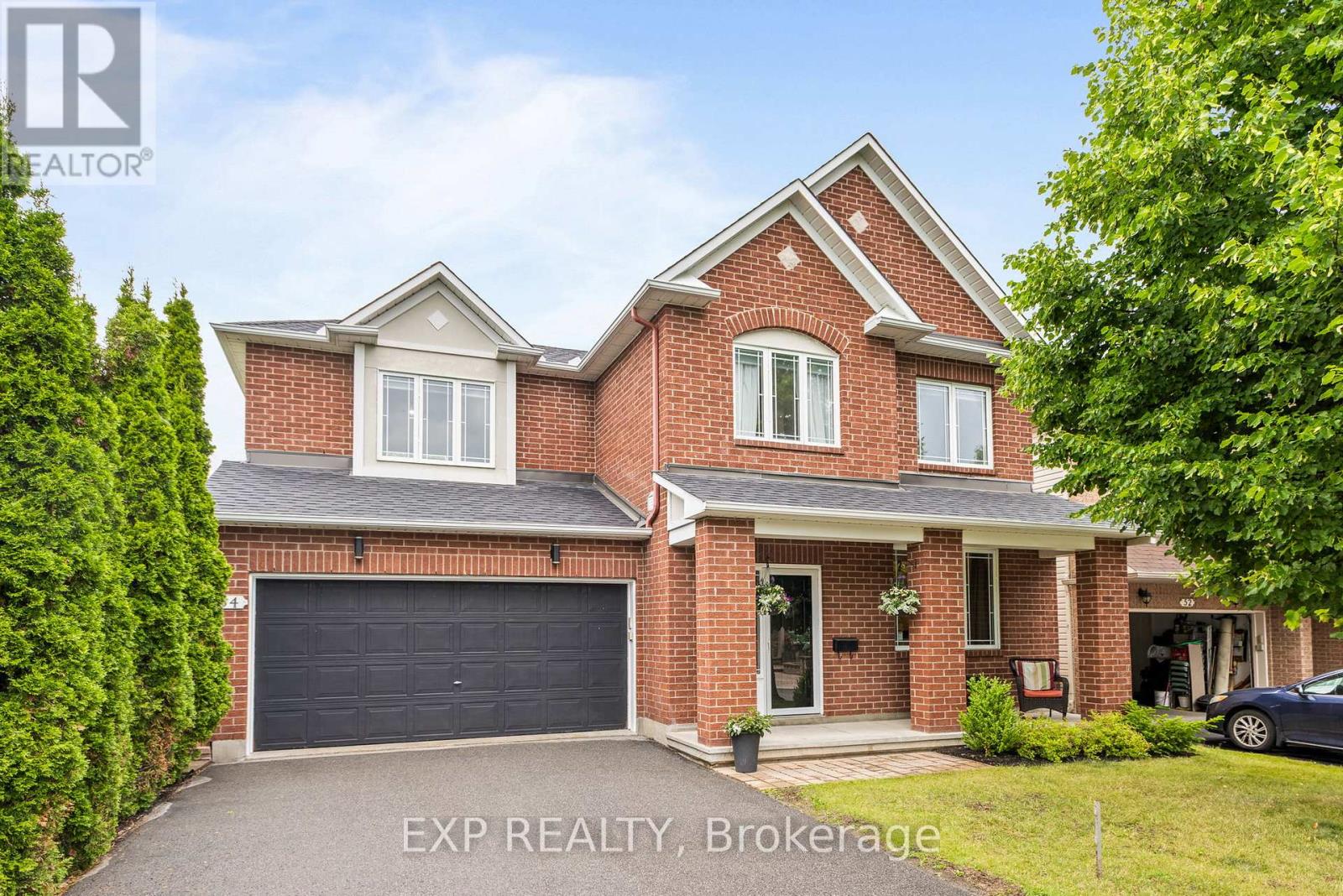 54 Huntcliff Place