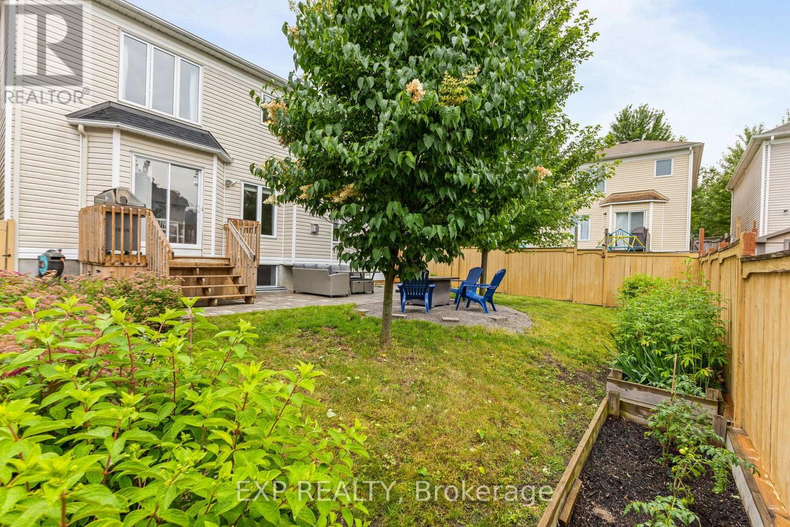 54 Huntcliff Place