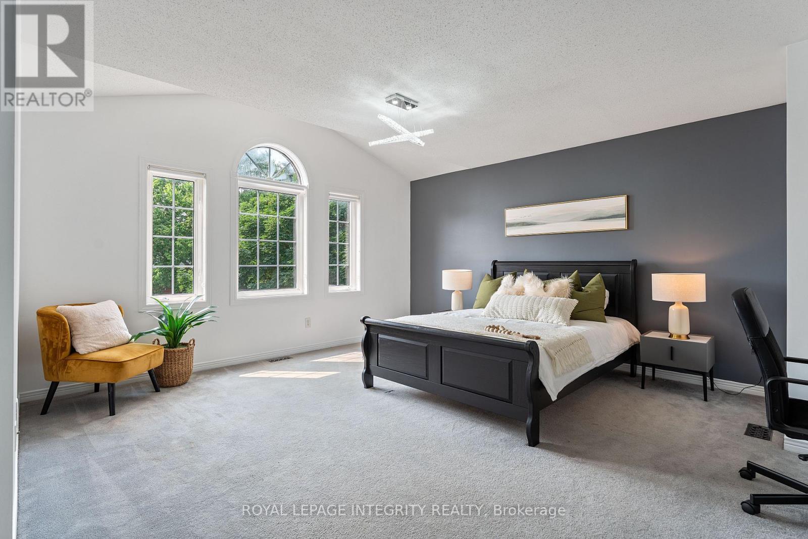 180 Deerfox Drive