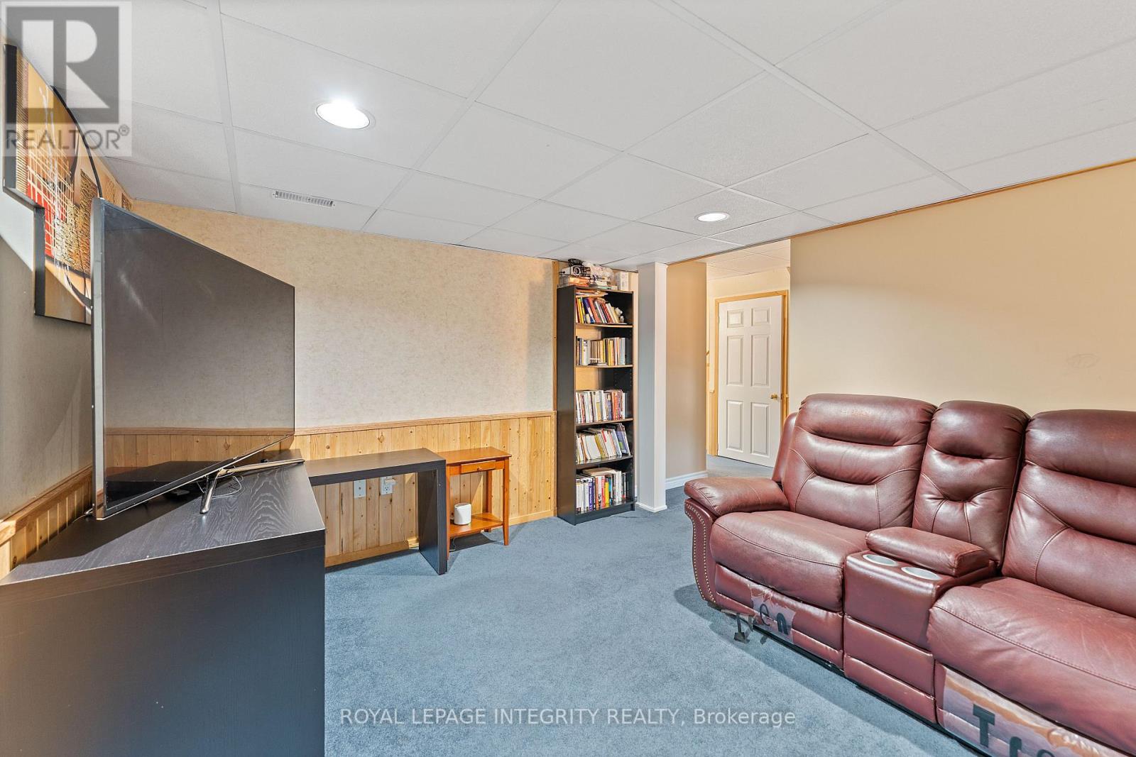 180 Deerfox Drive