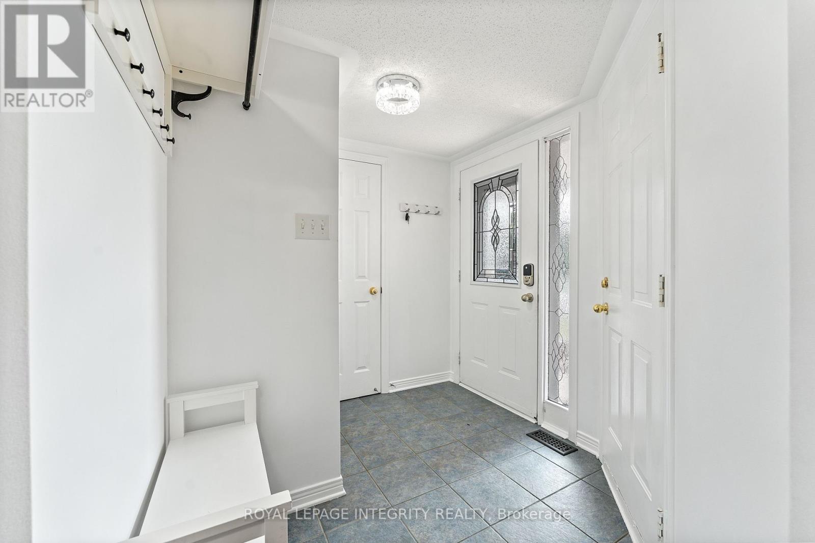 180 Deerfox Drive