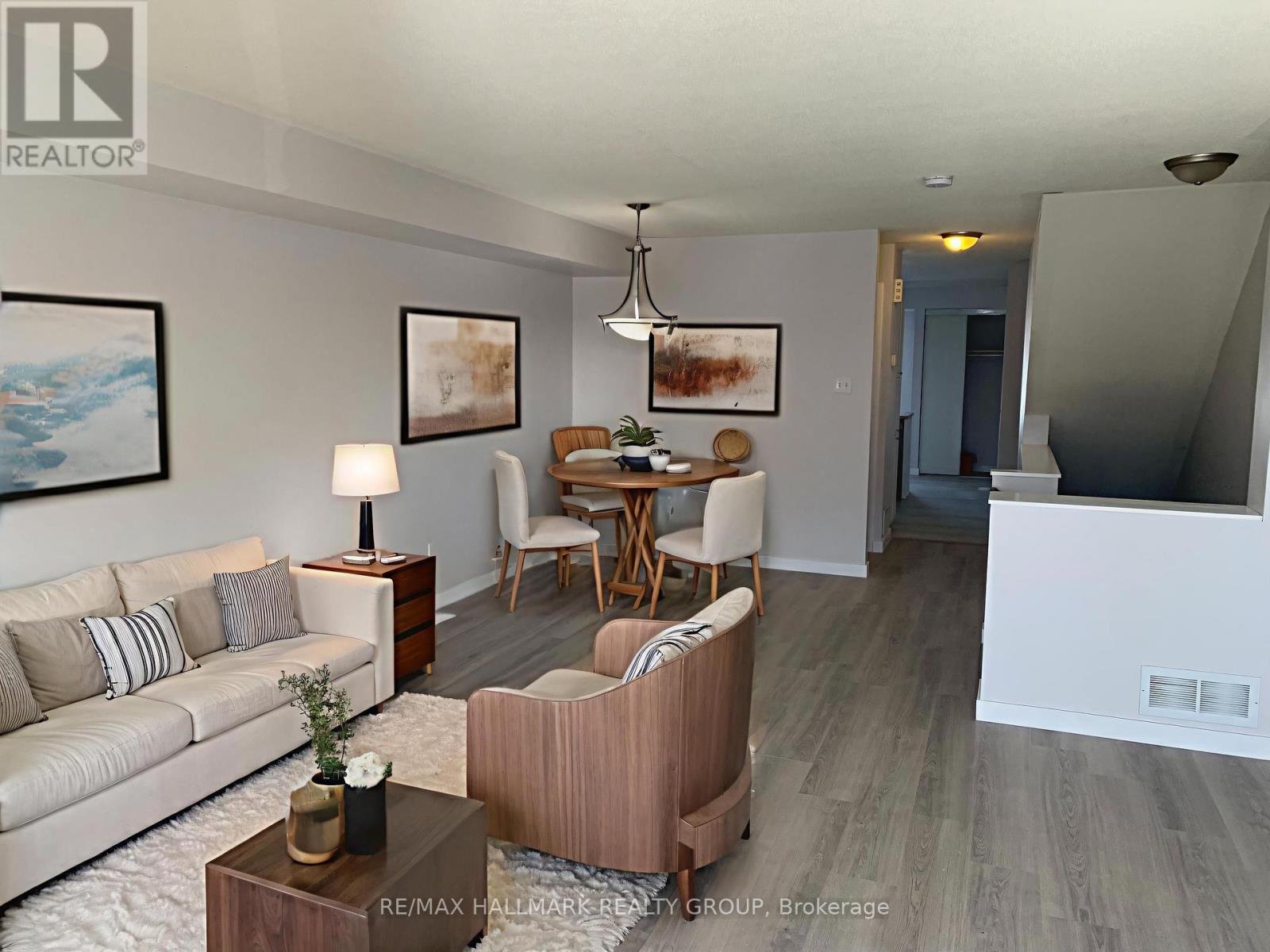 281 Aquaview Drive