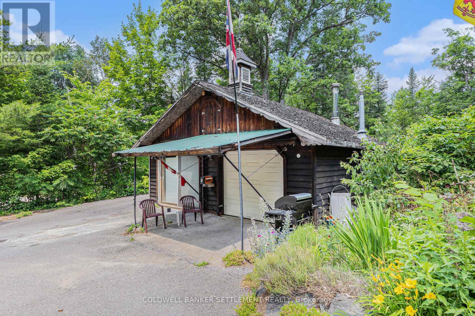 2152 Black Creek Road