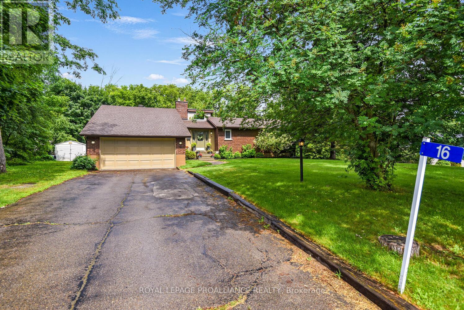 16 Willow Drive