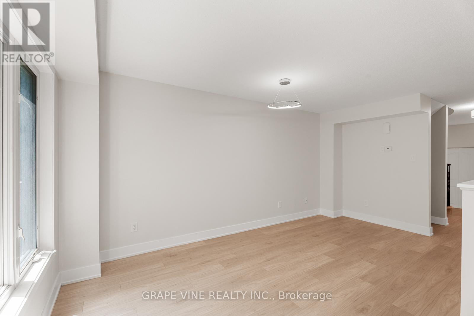 564 Aberfoyle Circle