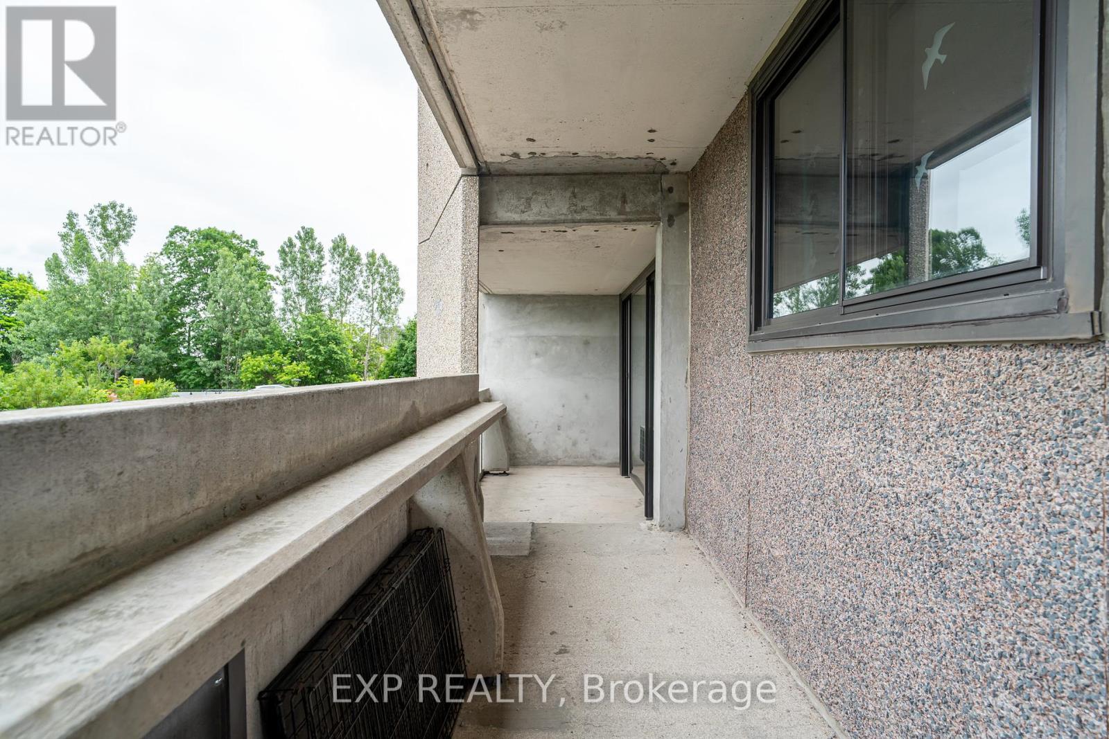 101 - 415 Greenview Avenue