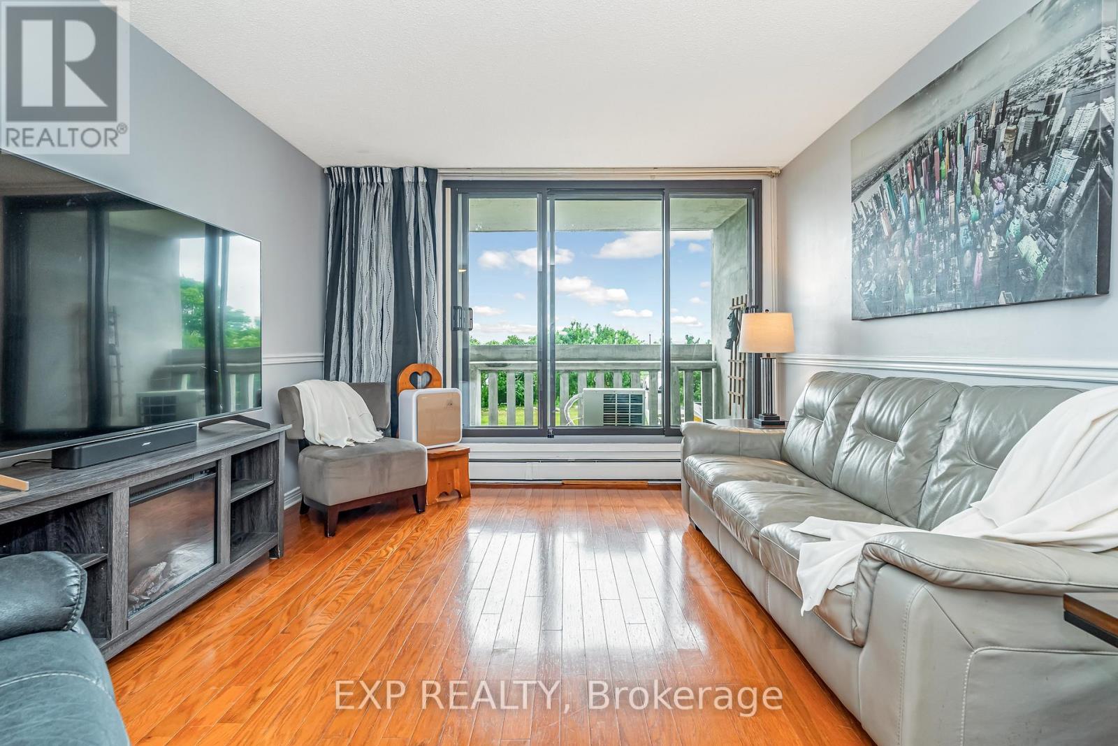 101 - 415 Greenview Avenue
