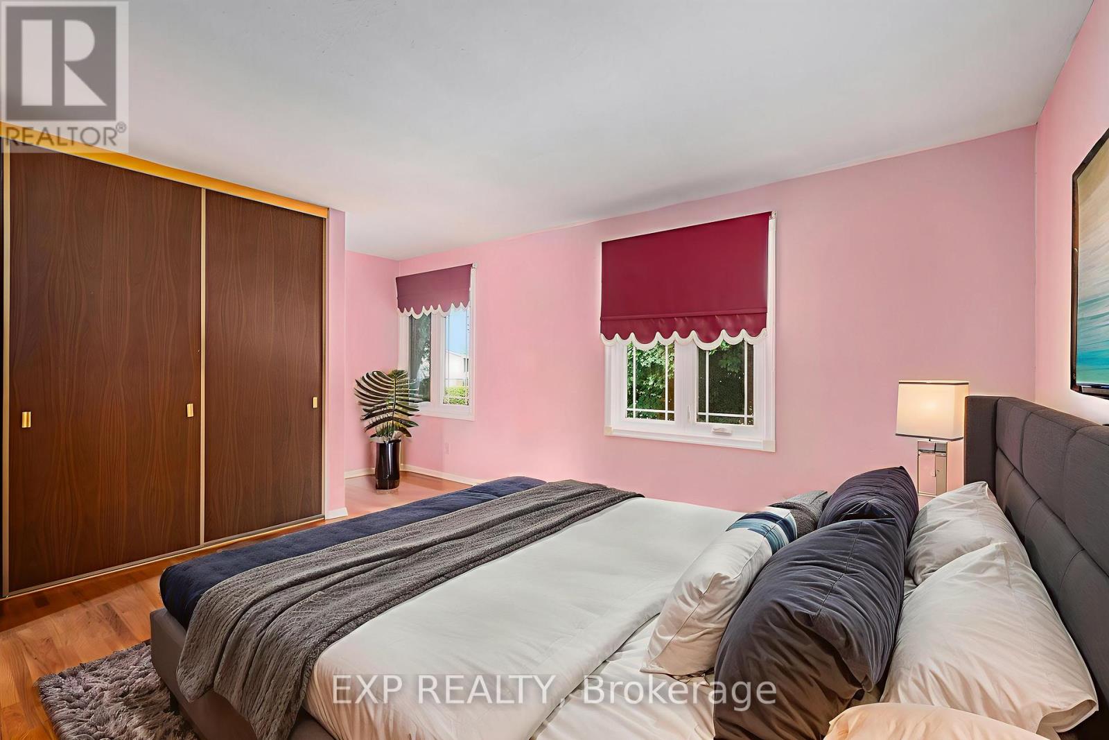 28 Ashgrove Crescent