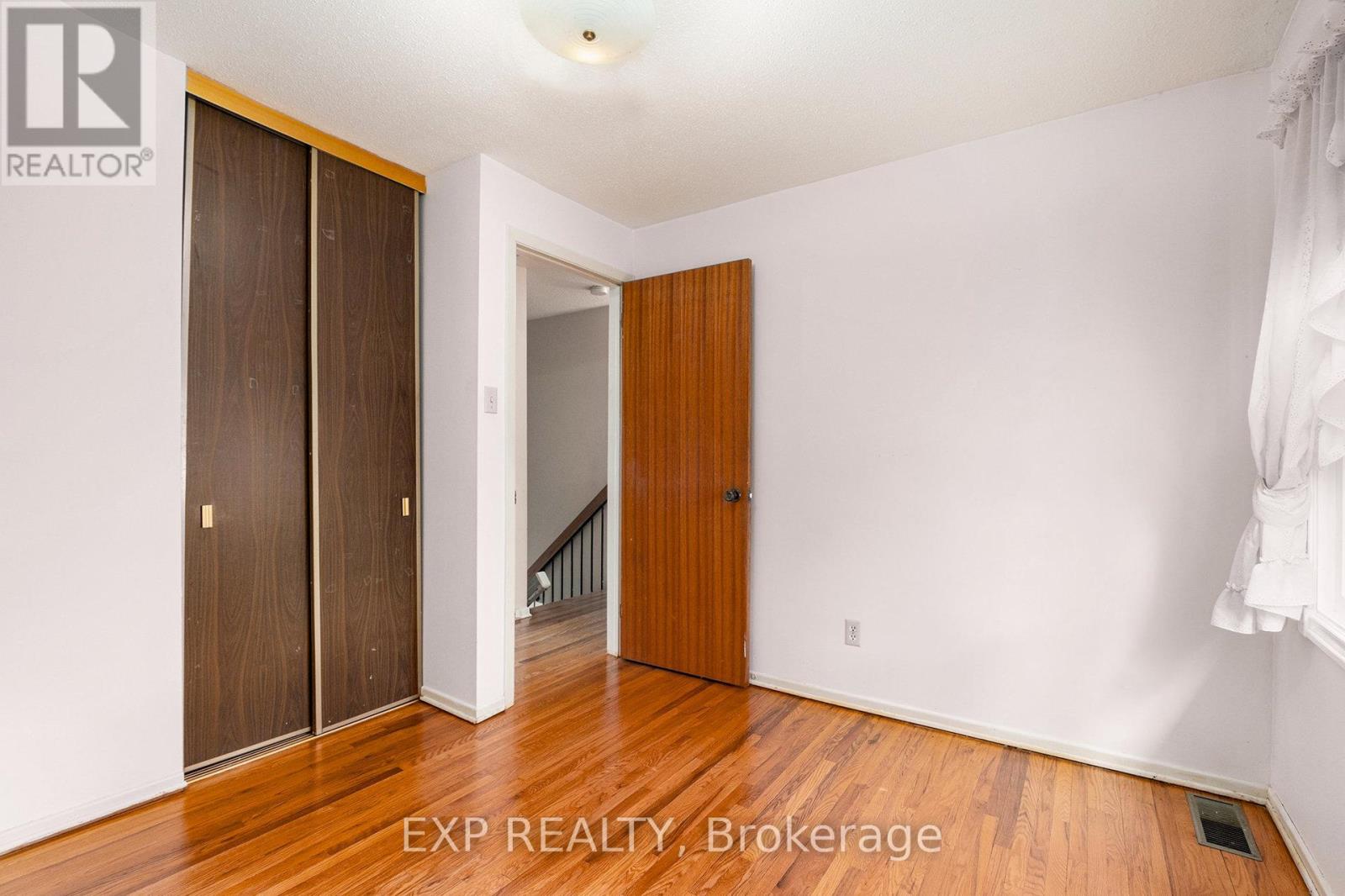 28 Ashgrove Crescent