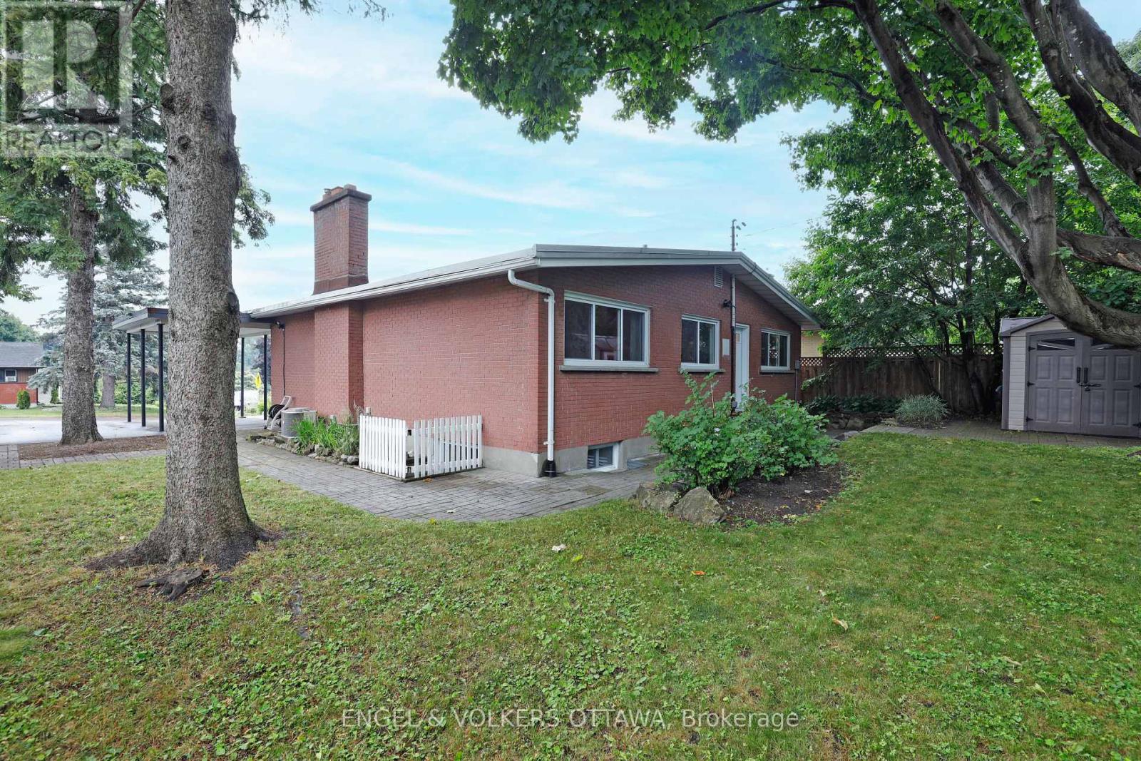 919 Bermuda Avenue