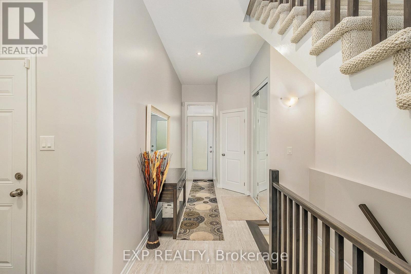 511 Earnscliffe Grove