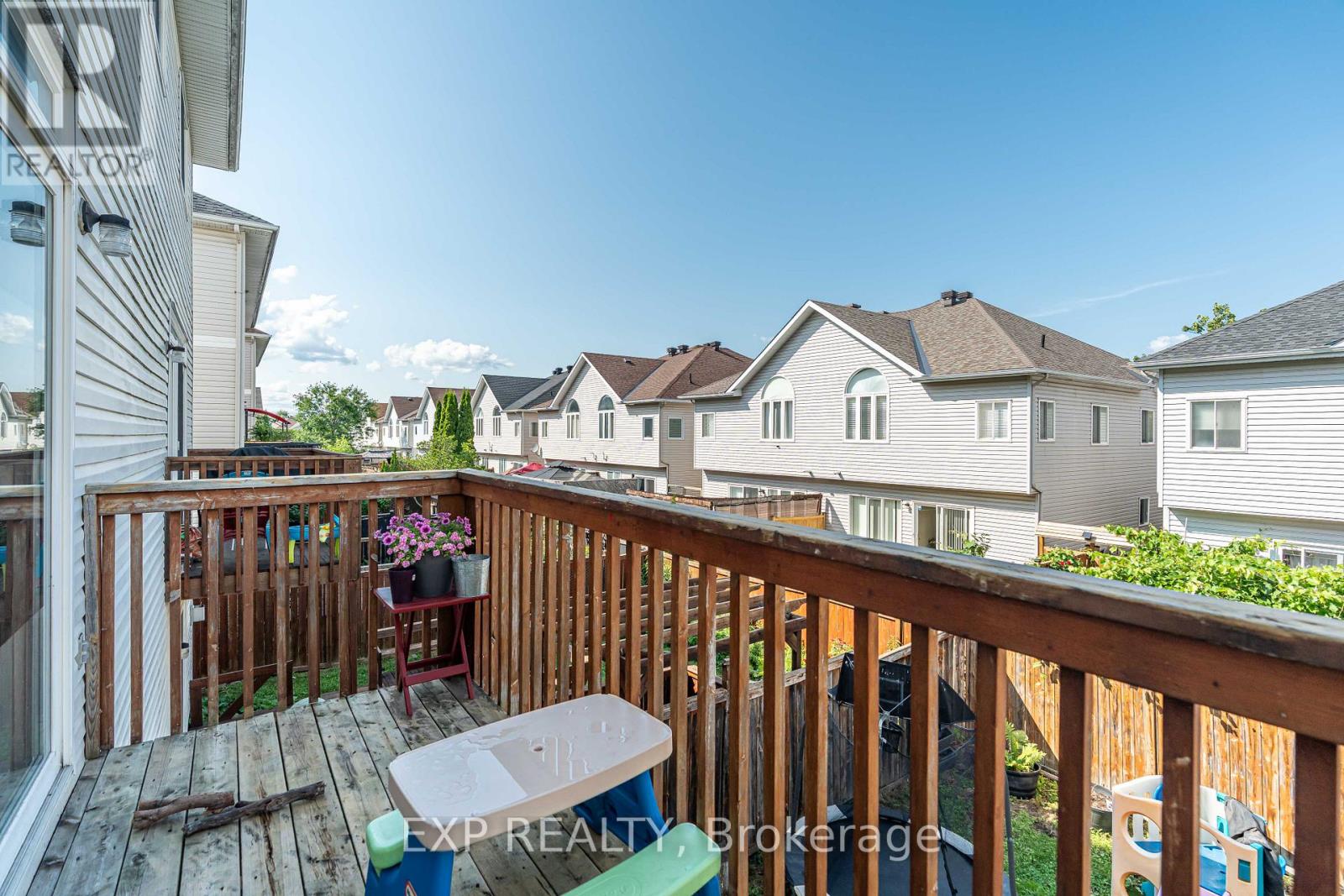 97 Castle Glen Crescent