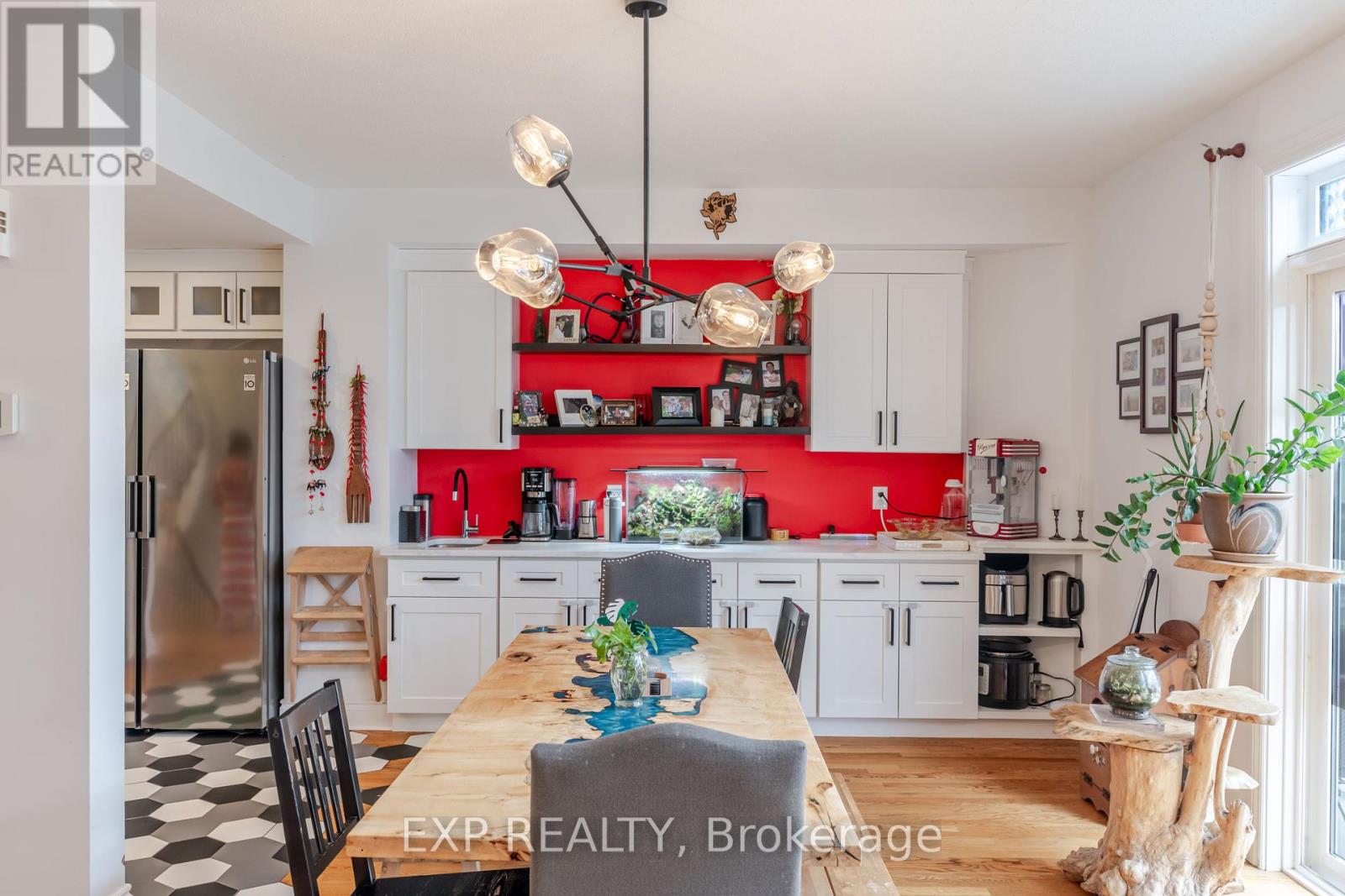 97 Castle Glen Crescent