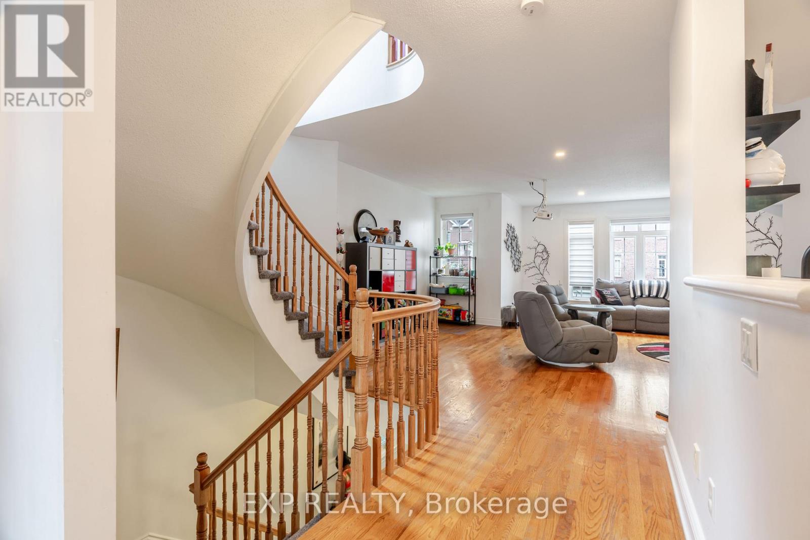97 Castle Glen Crescent