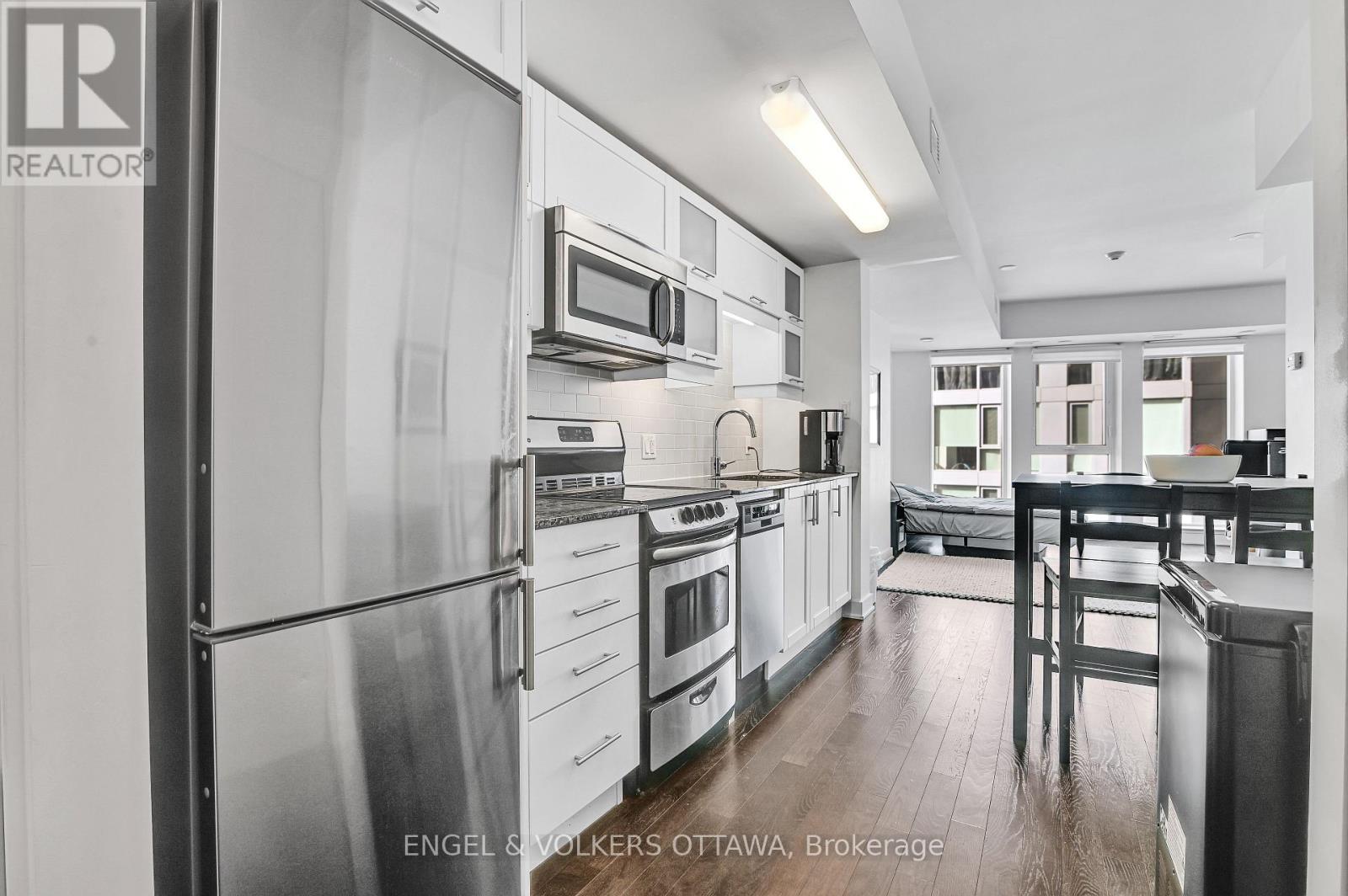 1304 - 40 Nepean Street