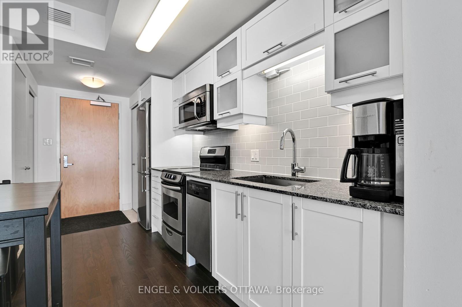 1304 - 40 Nepean Street