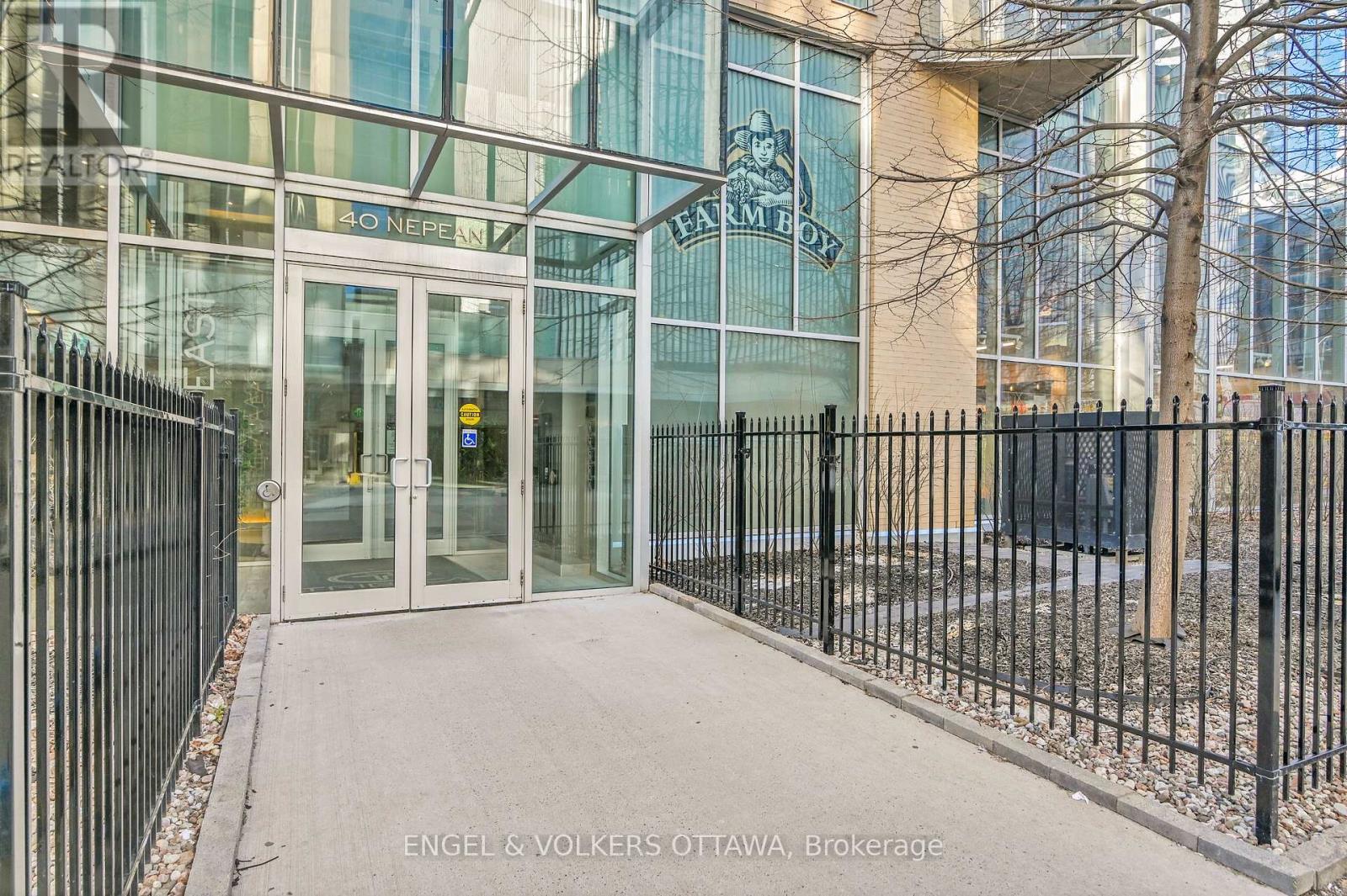 1304 - 40 Nepean Street