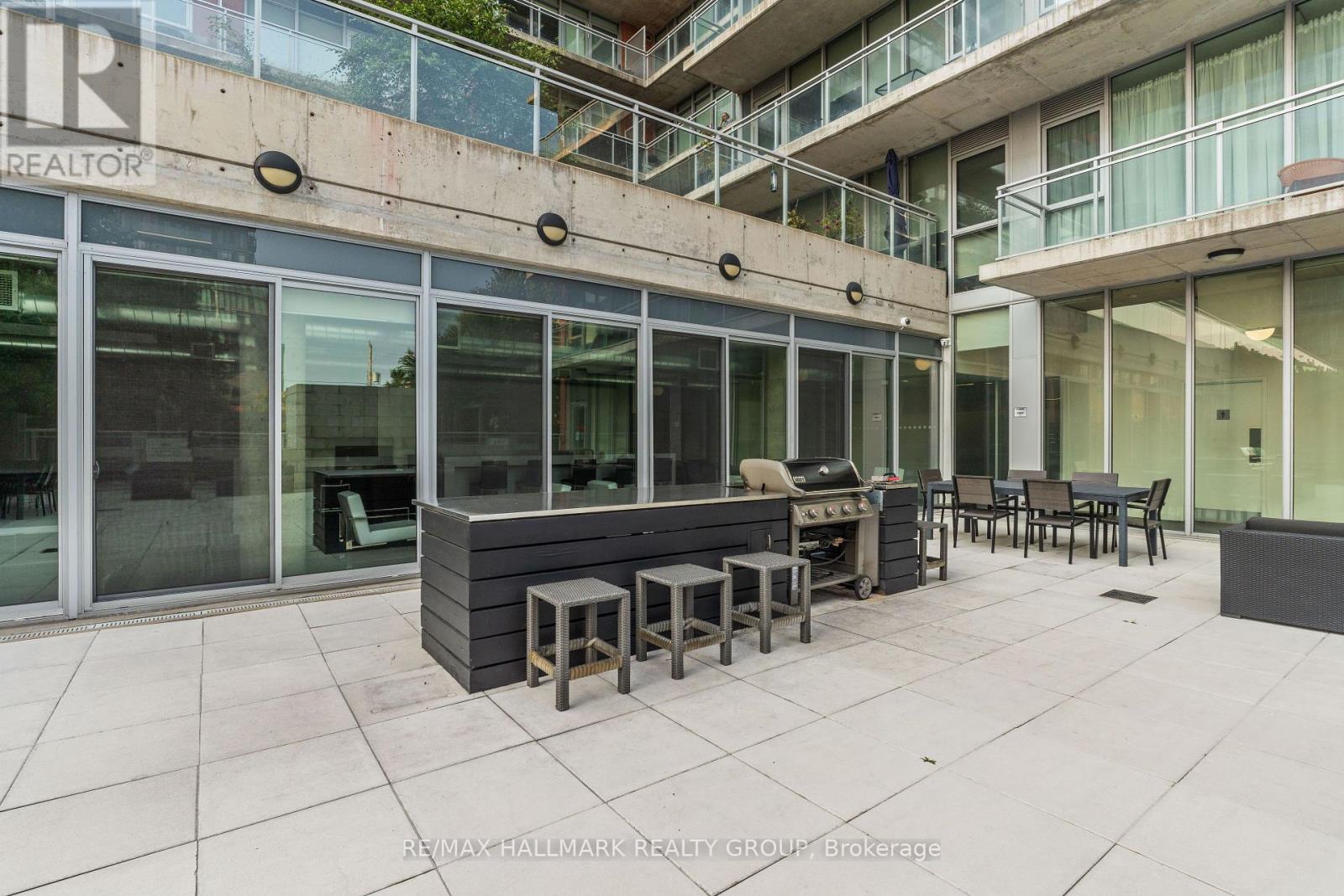 438 - 340 Mcleod Street