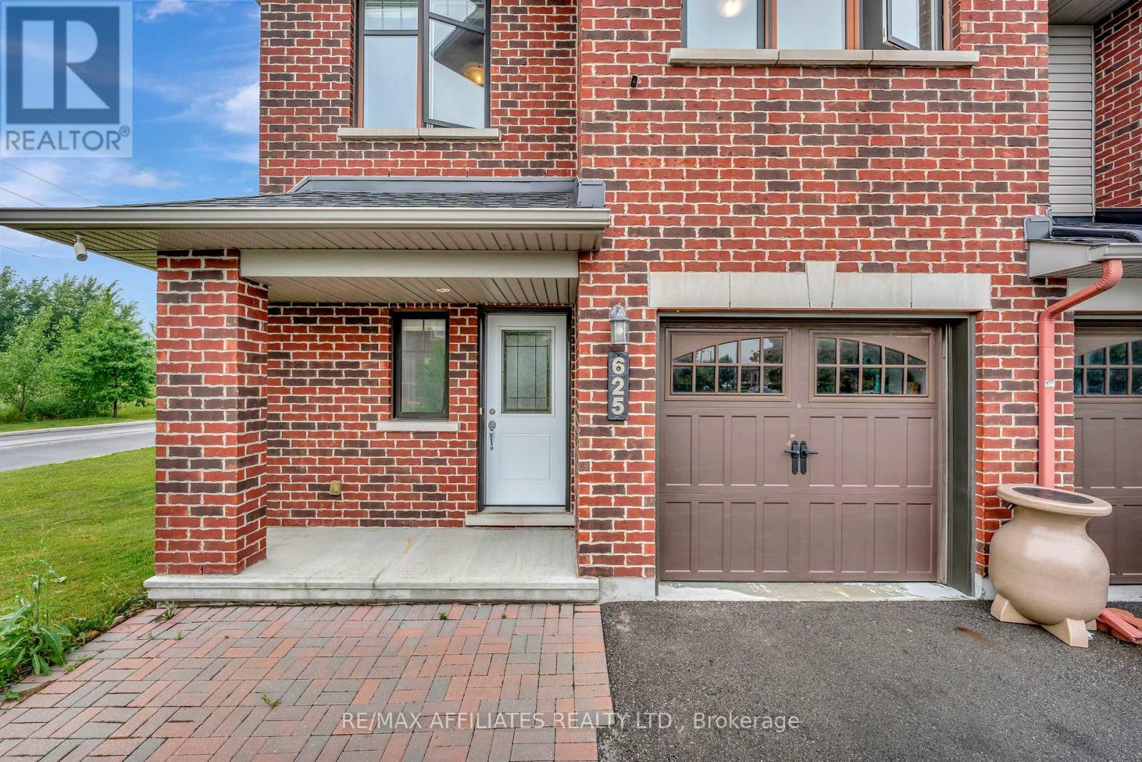 625 Trigoria Crescent