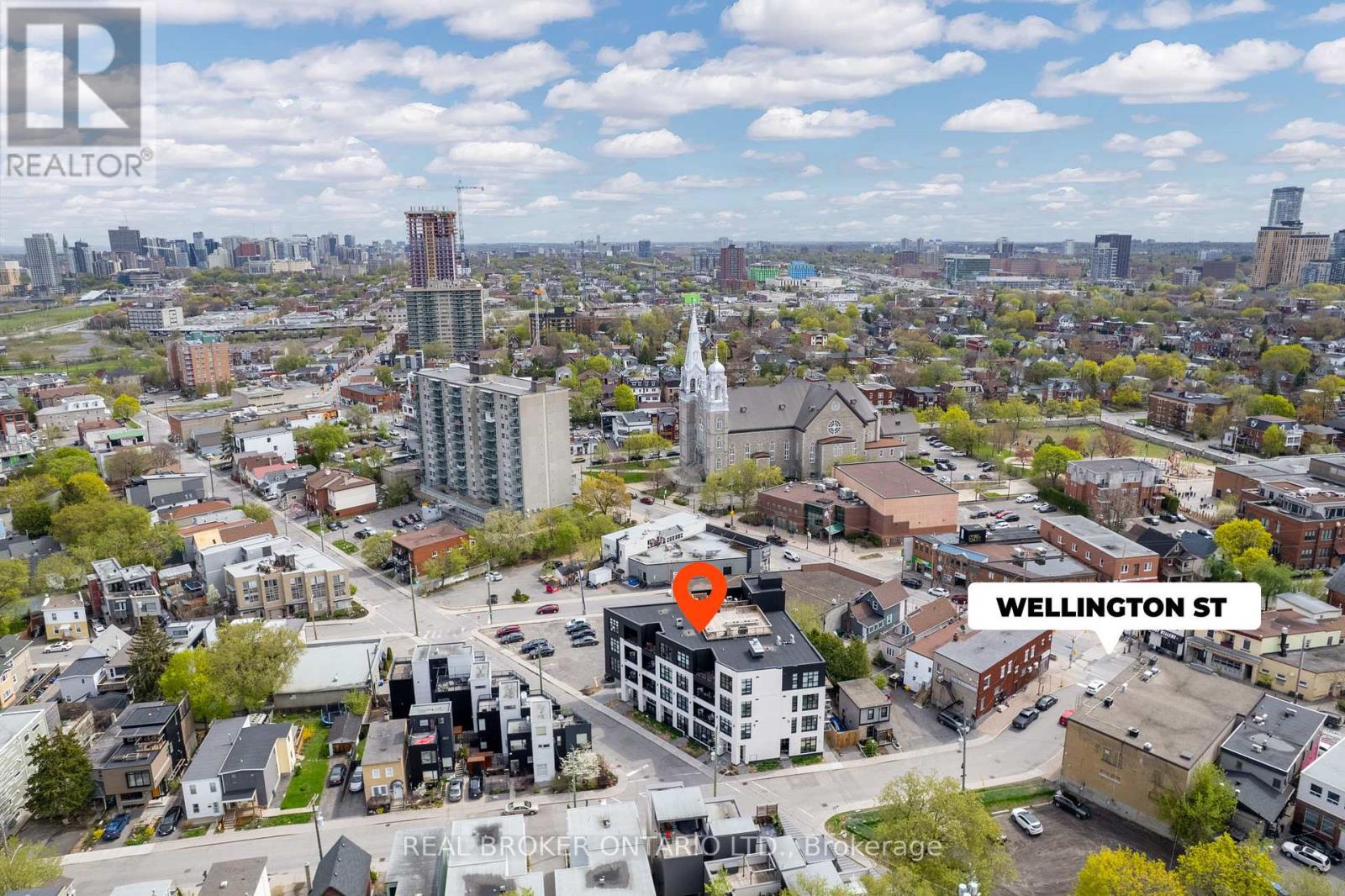 304 - 101 Pinhey Street