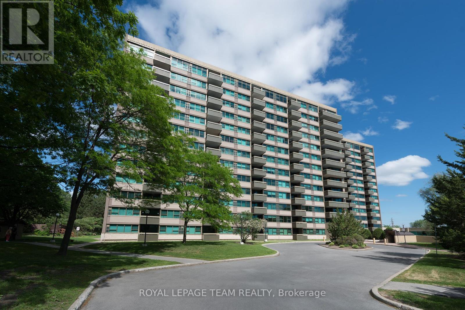 Ph9 - 555 Brittany Drive