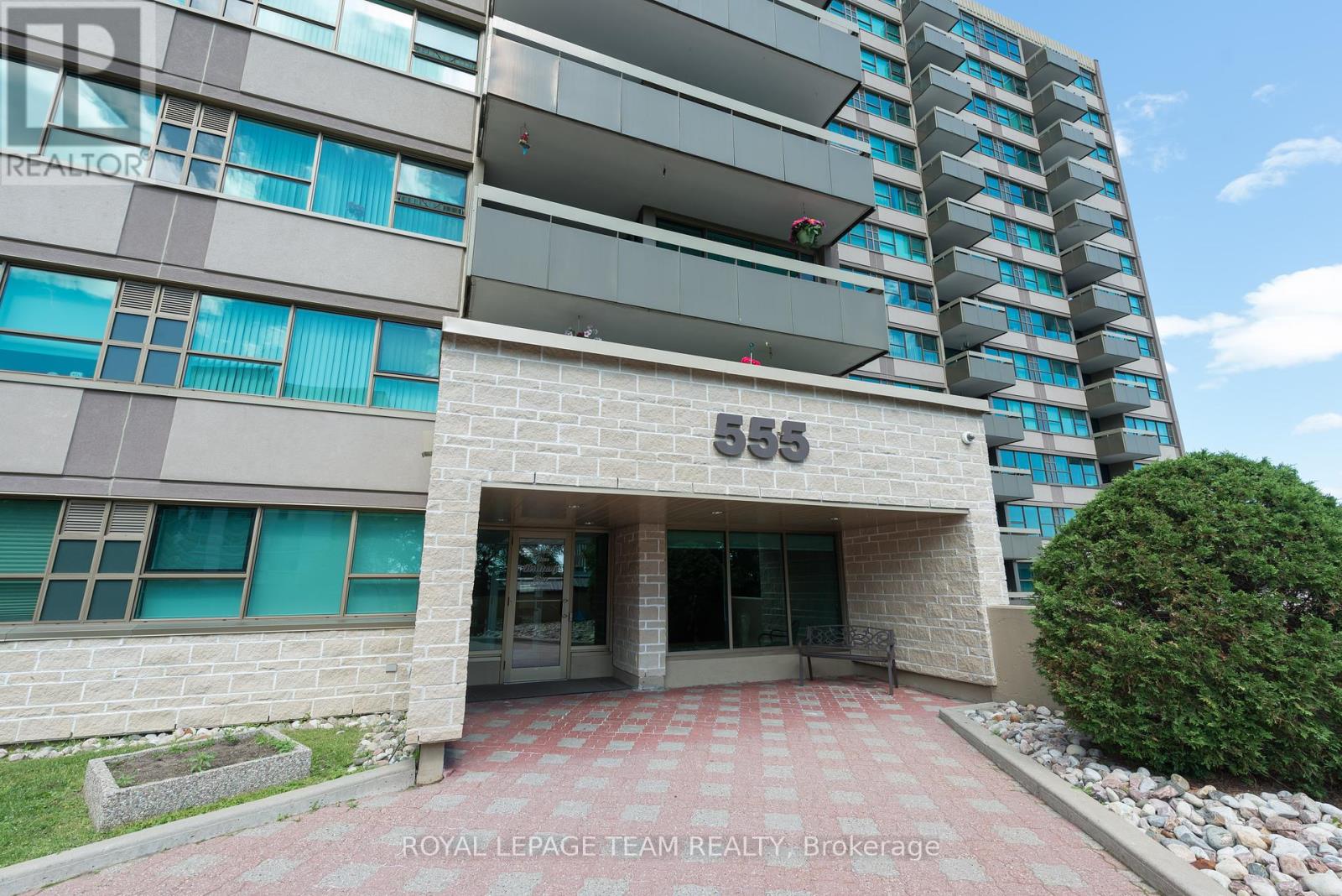 Ph9 - 555 Brittany Drive