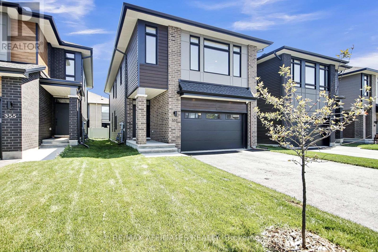 357 Shoveler Grove