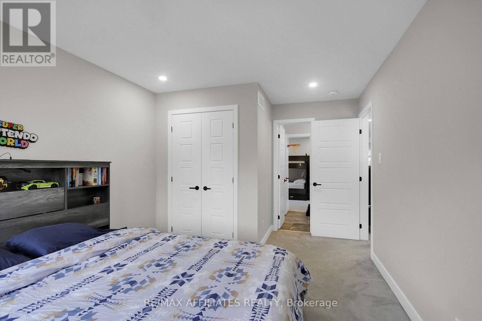 357 Shoveler Grove