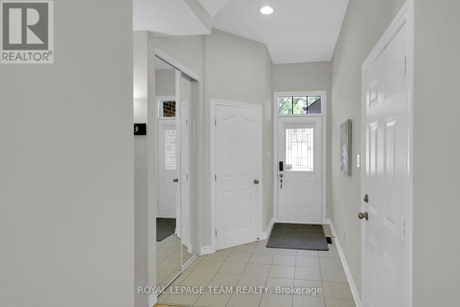 239 Waymark Crescent
