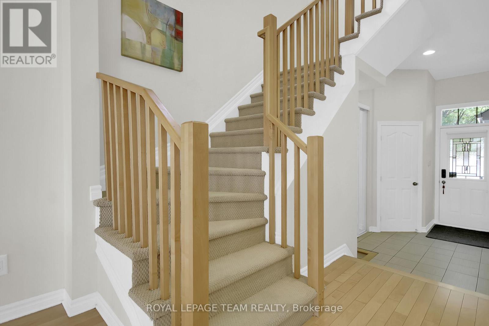 239 Waymark Crescent